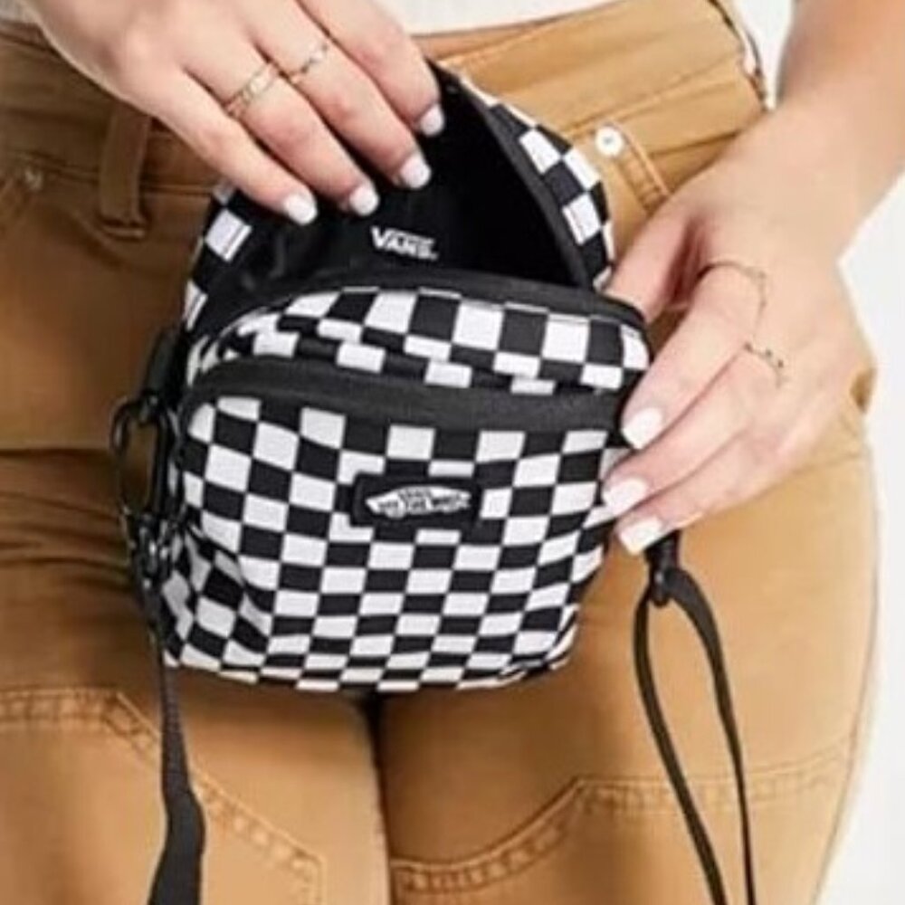 NWOT Vans Go Getter Crossbody Bag